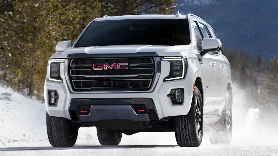 2022 GMC Yukon Full-Size SUV - Front Side View