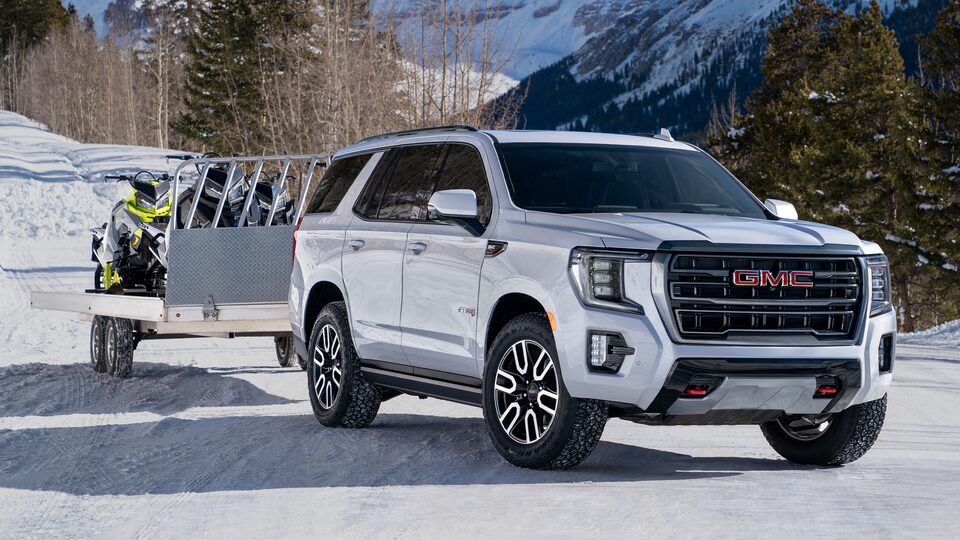 2022 GMC Yukon AT4 Full-Size Off-Road SUV Interior - Front Seats and Dashboard