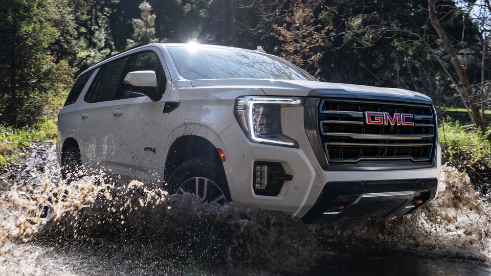 2022 GMC Yukon AT4 Full-Size Off-Road SUV Interior - Front Seats and Dashboard