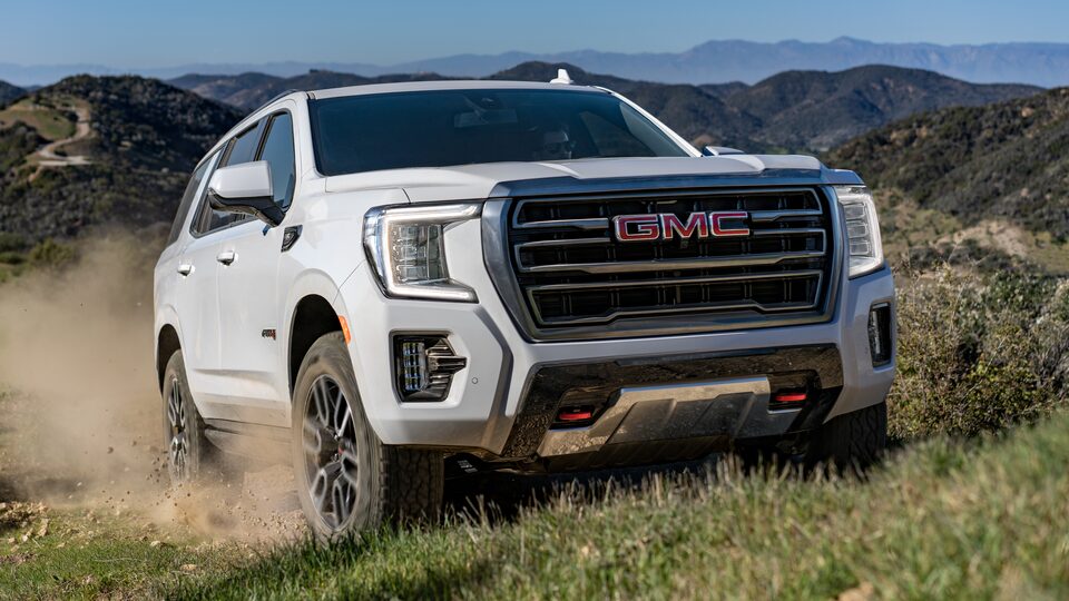 2022 GMC Yukon AT4 Full-Size Off-Road SUV Interior - Front Seats and Dashboard