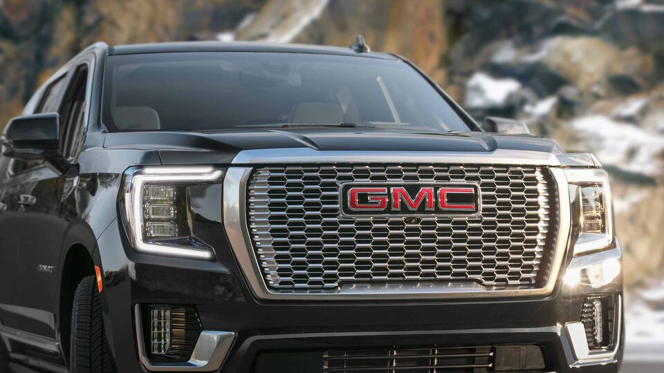The Front Grille on the Stylish GMC Yukon