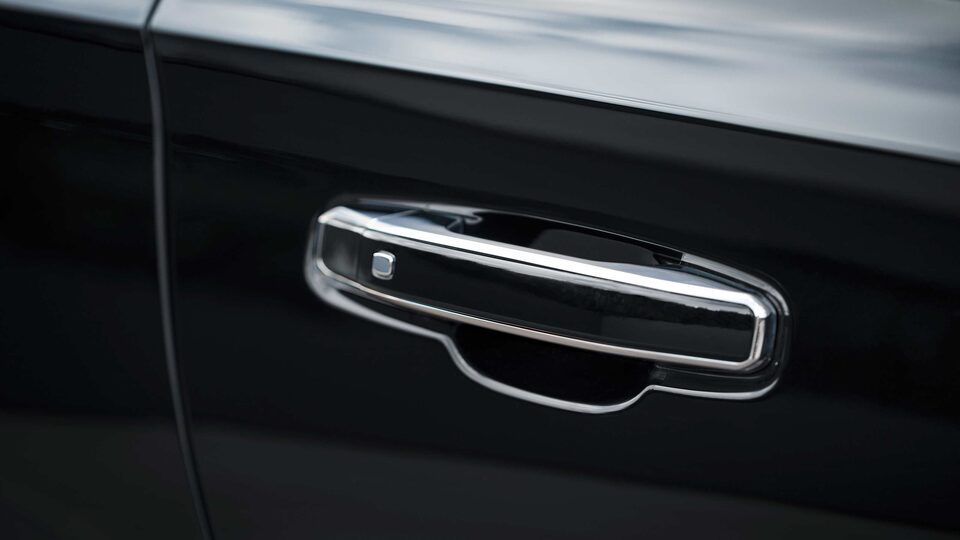 2022 GMC Yukon SLT Full-Size SUV - Front Side View