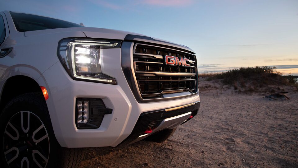 The Stylish Front Grille on the GMC Yukon