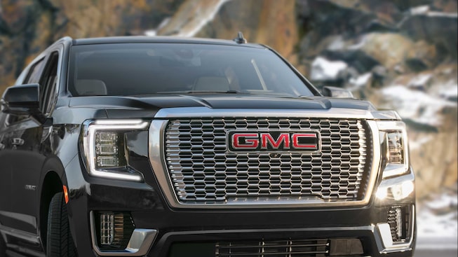 2023 GMC Yukon Denali front grille