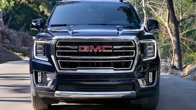 2023 GMC Yukon SLE SLT Full size SUV Hauling Trailer