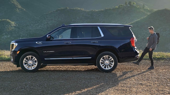 2023 GMC Yukon SLE SLT Full size SUV Keyless Entry Detail
