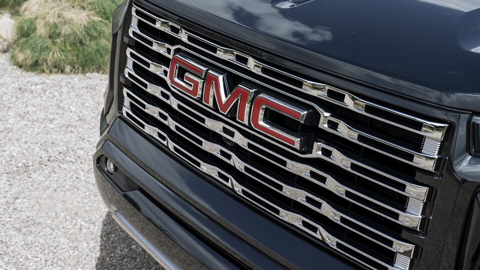 The Redesigned Chrome Grille of the Canyon Denali