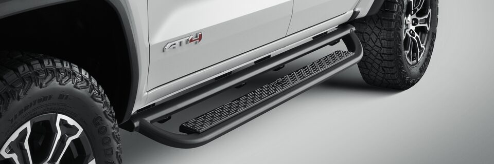 The Step Assist On the driver's Side of the New GMC Canyon AT4