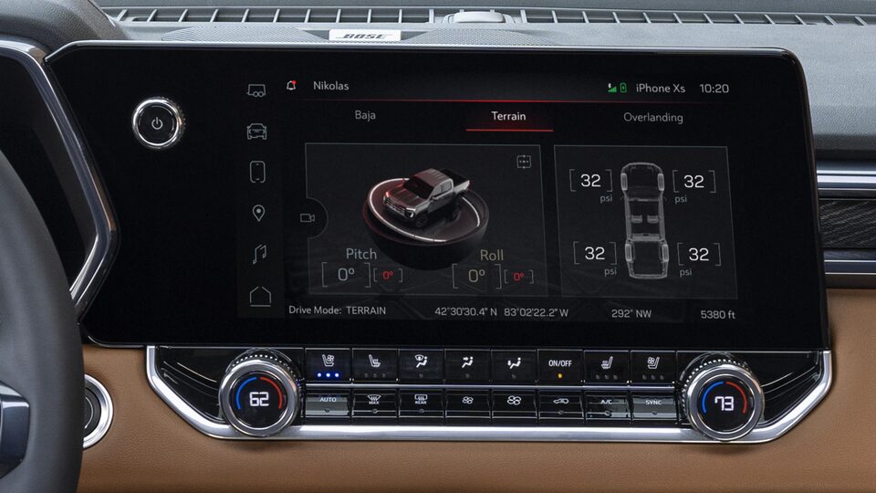 Closeup on the Interior Display of the GMC Canyon AT4
