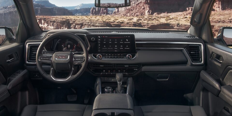 The Impressive Interior Technology of the Canyon Elevation