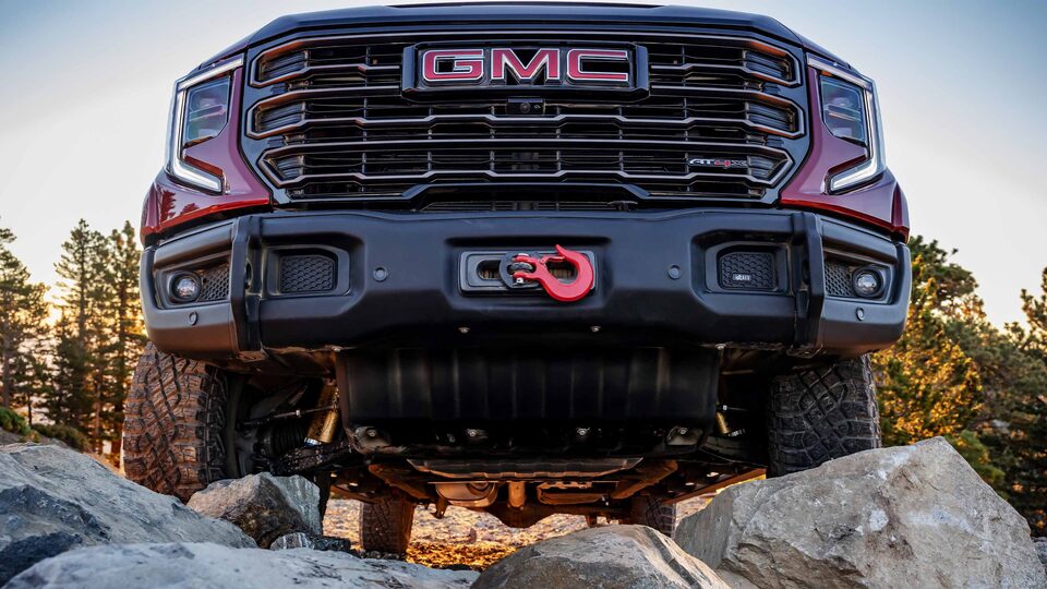 The Imposing Grille of the AT4X with its Signature Vertical Red Recovery Hooks