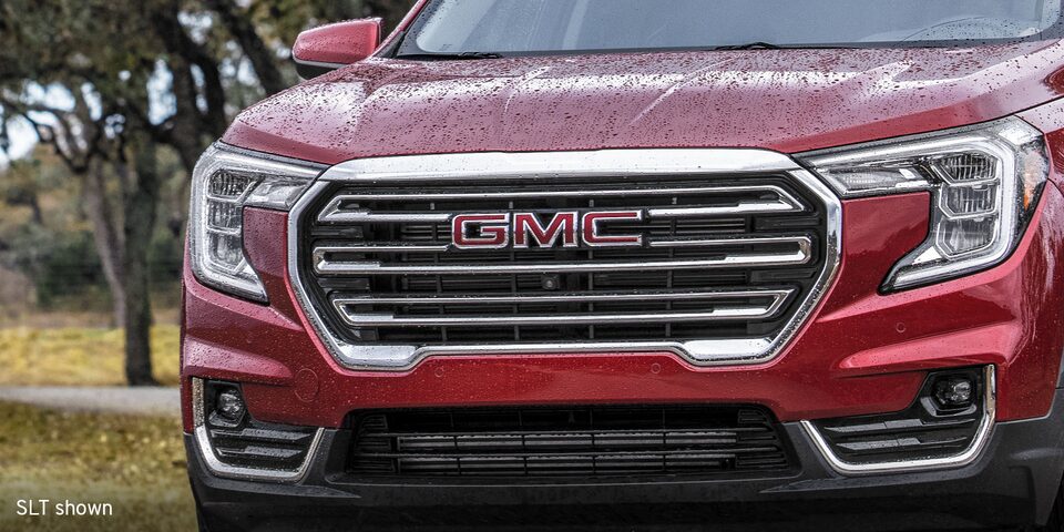 A Head-On Shot of the GMC Terrain AT4 Grille and Badging
