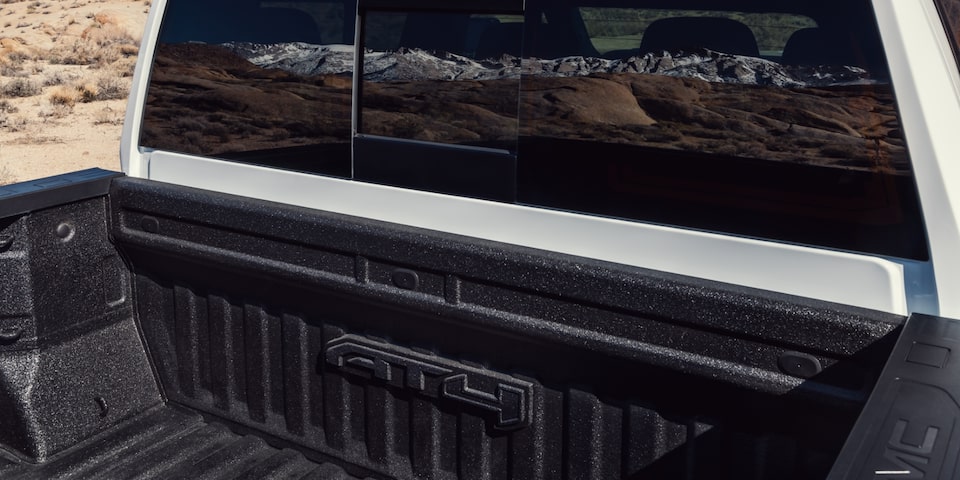 The Sturdy Bed Liner of the Sierra HD AT4