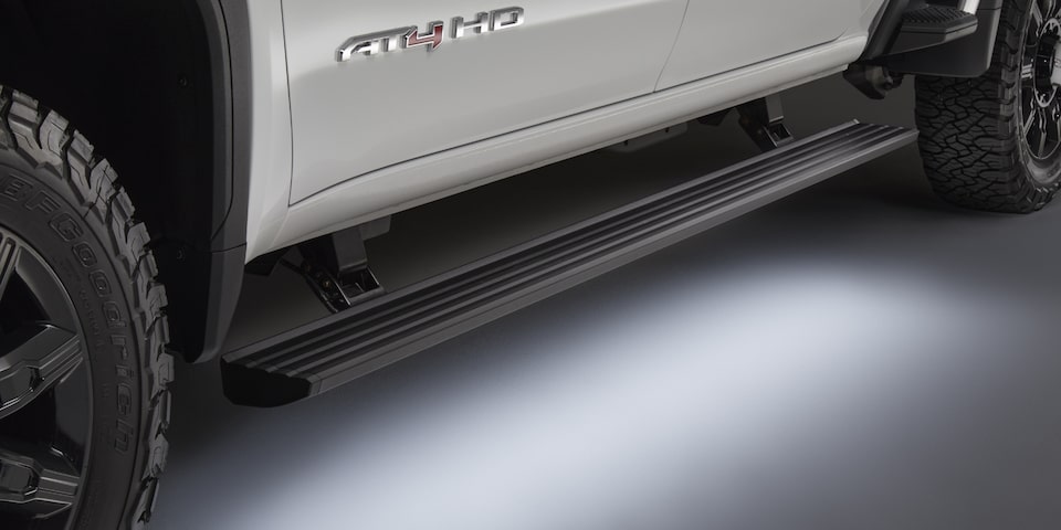 The Convenient Side Steps of the Sierra HD AT4