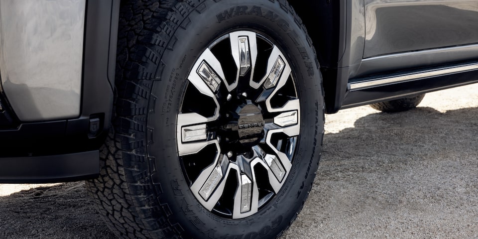 The Sleek Wheel Design of the Sierra Denali HD
