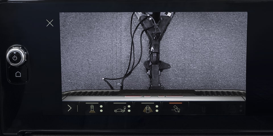 Close-Up on the Towing Camera Being Displayed on the GMC Sierra HD Infotainment System