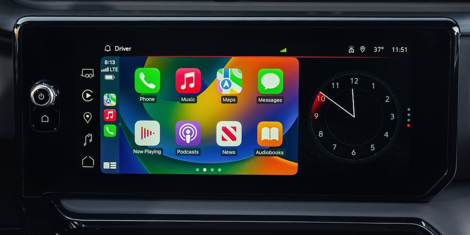 The GMC Sierra HD Pro Infotainment System Displaying Apple Carplay
