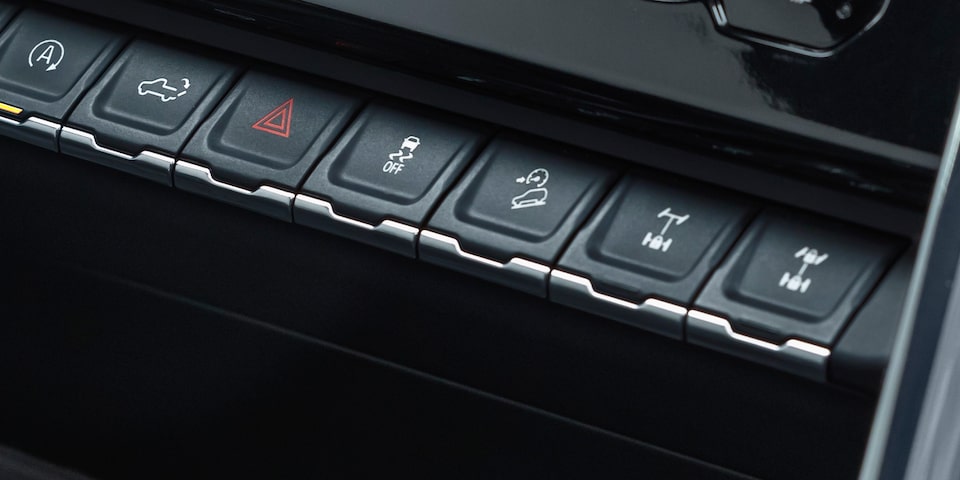 Hill Descent Control Features of the GMC Sierra 1500 AT4
