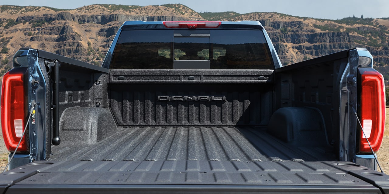 Spray On Bedliner of the GMC Sierra 1500 AT4 & AT4X