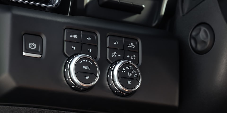The Selectable Traction Mode on the GMC Sierra LD Denali