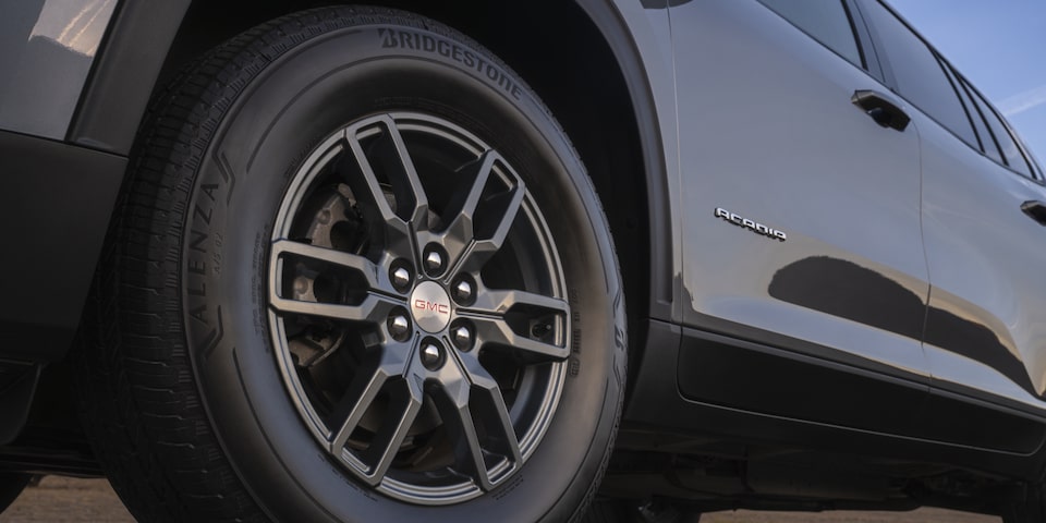 Close-up of the Tire and Black Rim on the GMC Acadia