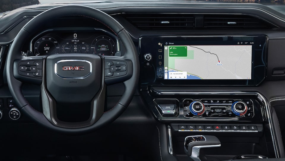 Interior View of the 2025 GMC Sierra 1500 Digital Display