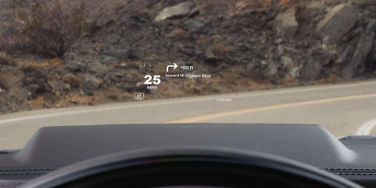 Heads-up Display in the 2026 GMC Yukon Large SUV
