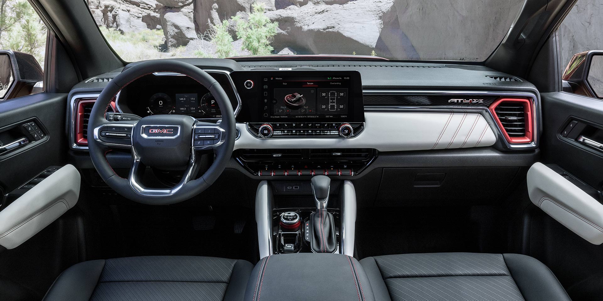 2026 GMC Canyon interior technology and screens