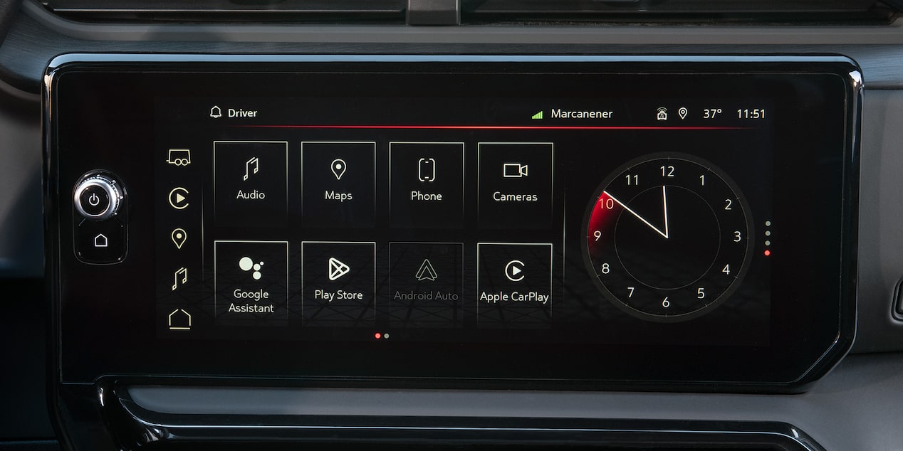 2026 GMC Sierra 2500HD AT4 – 13.4-inch premium GMC infotainment