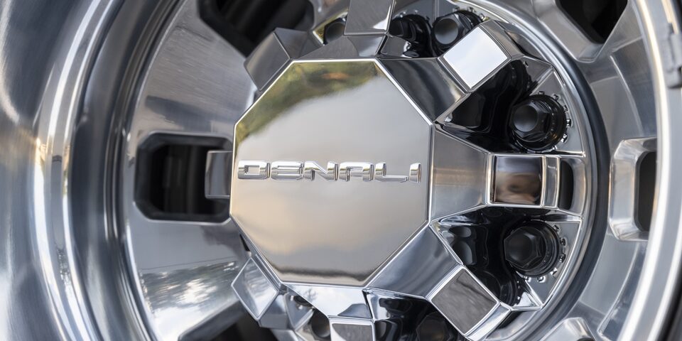 Closeup on the Rim of the GMC Sierra HD Denali 