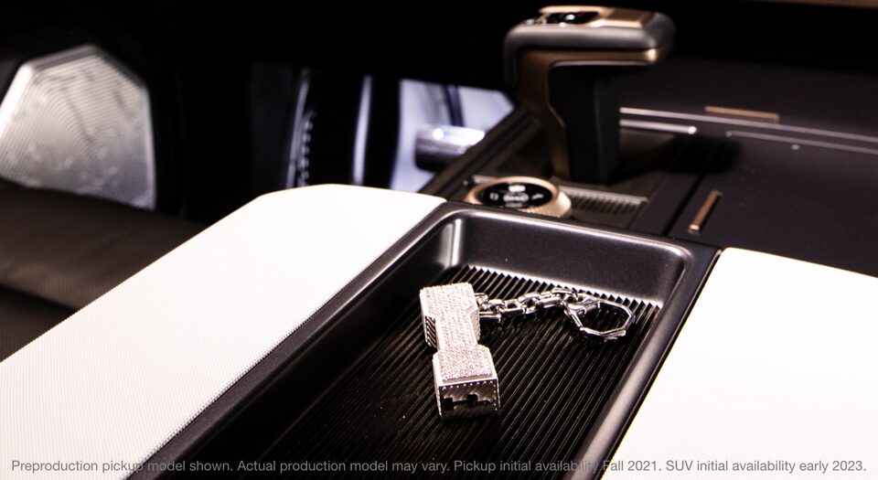 GMC HUMMER EV INSPIRES AN ELECTRIFYING KEYCHAIN
