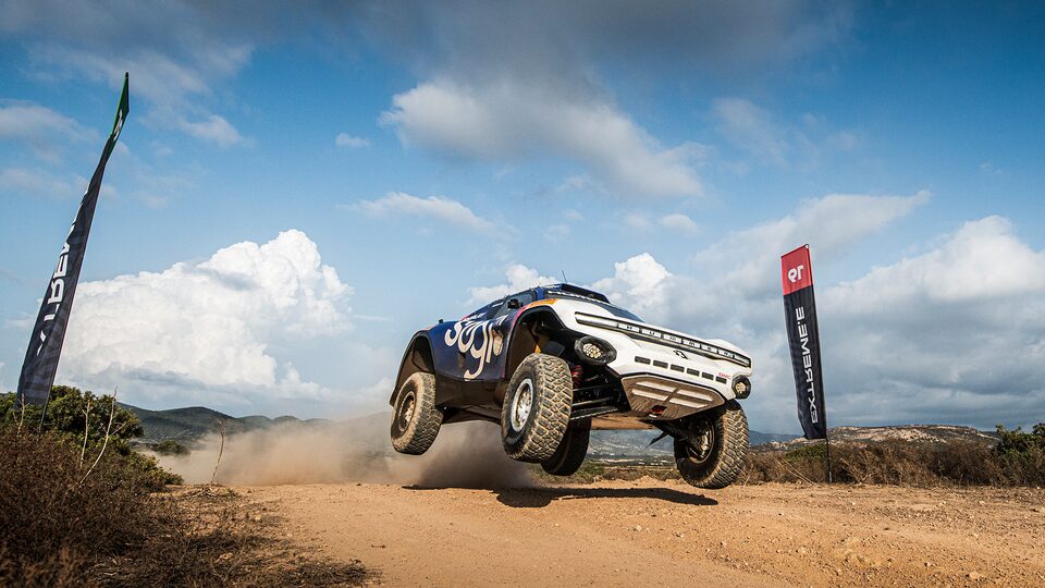No. 99 SEGI TV GMC HUMMER EV.R Airborne