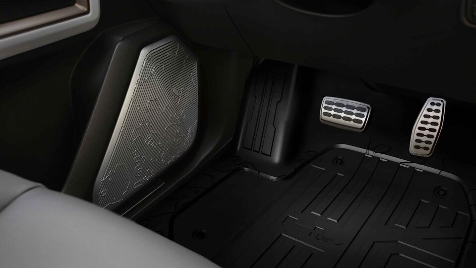 GMC HUMMER EV Sport Pedals Accessory