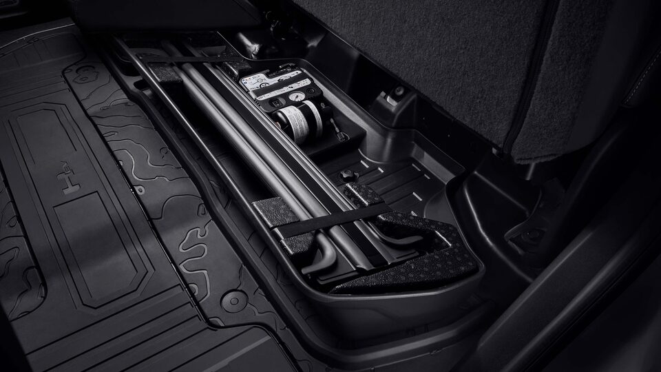 GMC HUMMER EV Roof Cross Rail Package Accessory