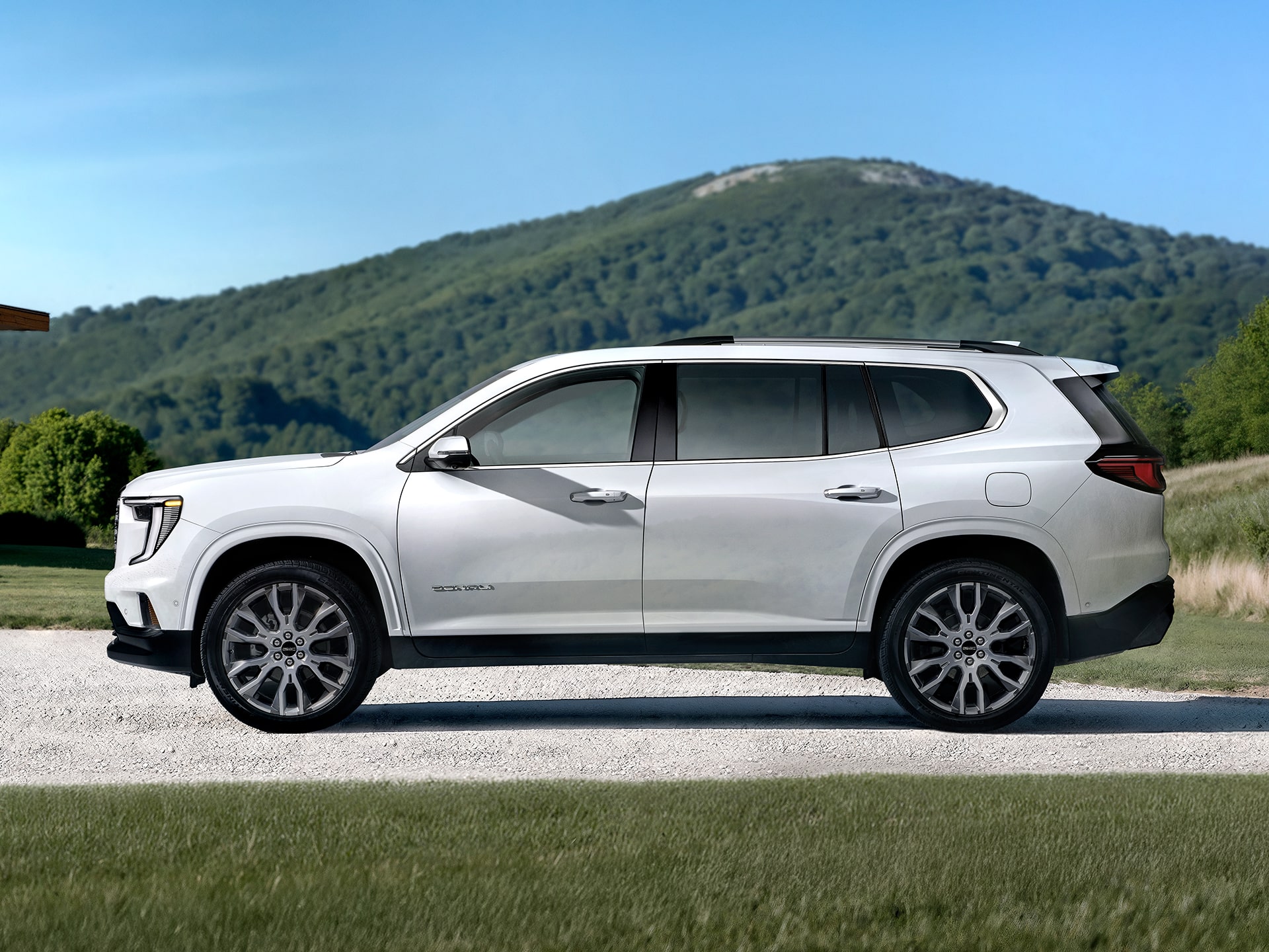 Profile View of the 2026 GMC Acadia Denali Ultimate Luxury Mid-Size SUV