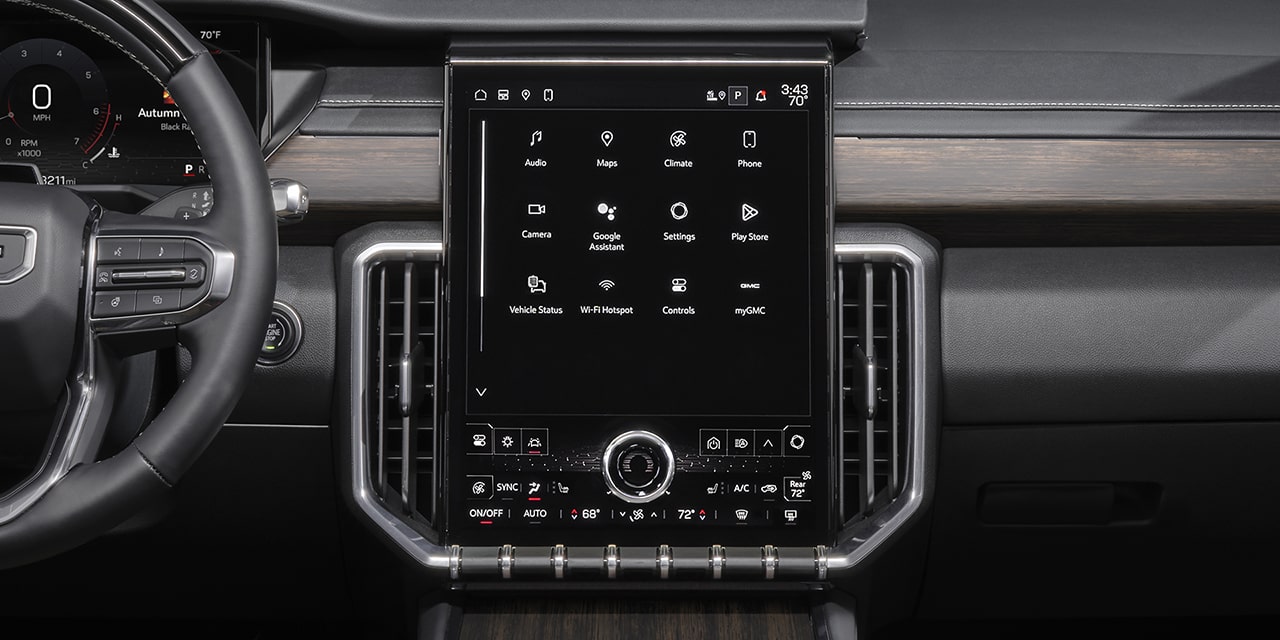 Close-up of the 15 Inch Diagonal Premium GMC Infotainment System
