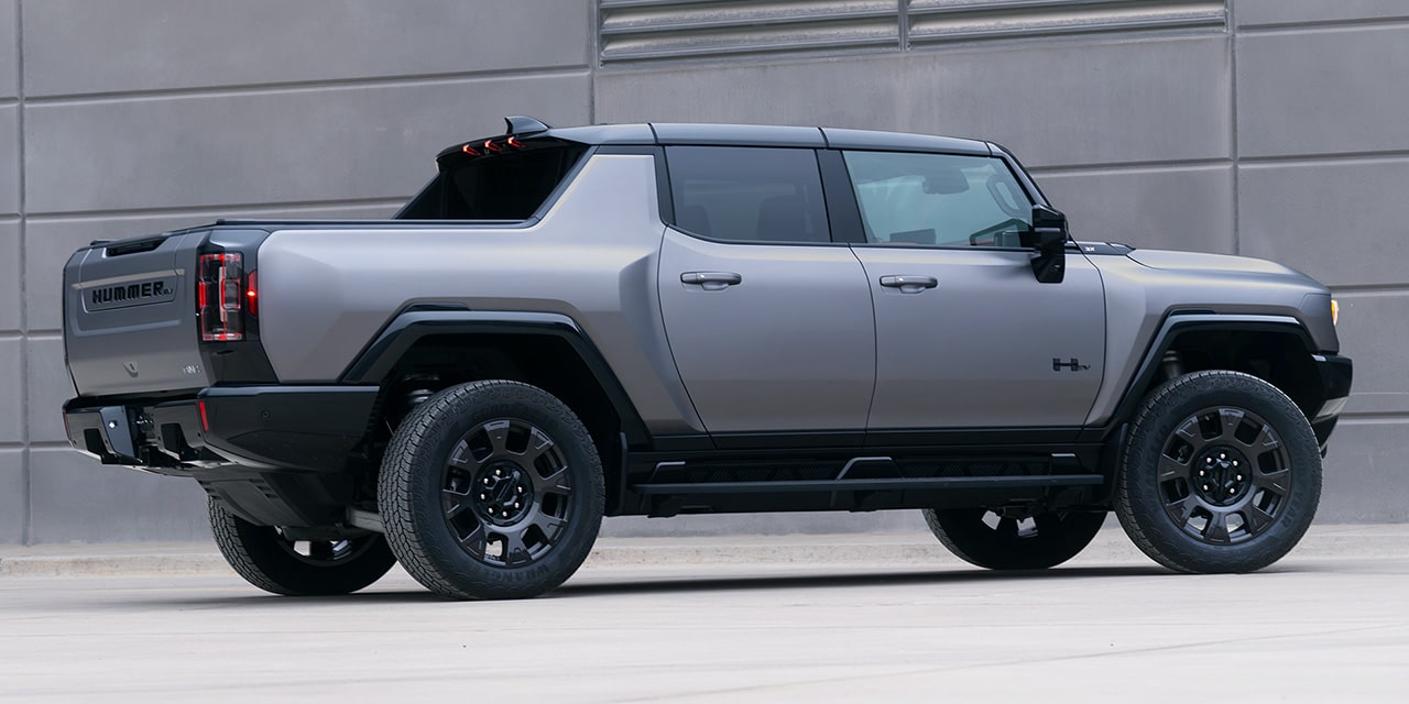 Profile View of the 2026 GMC HUMMER EV Pickup Truck